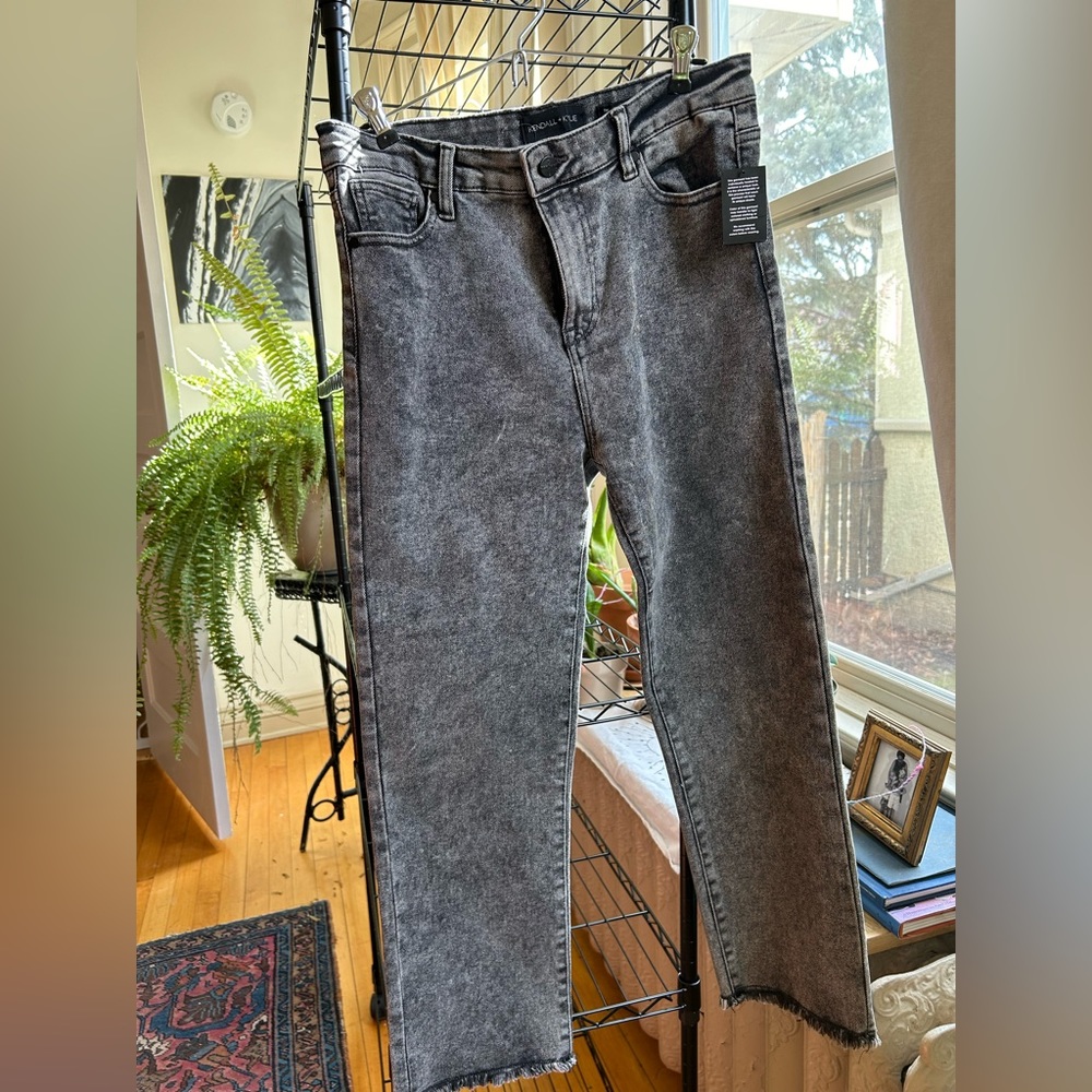 Kendall and Kylie black denim jeans sz 11/30